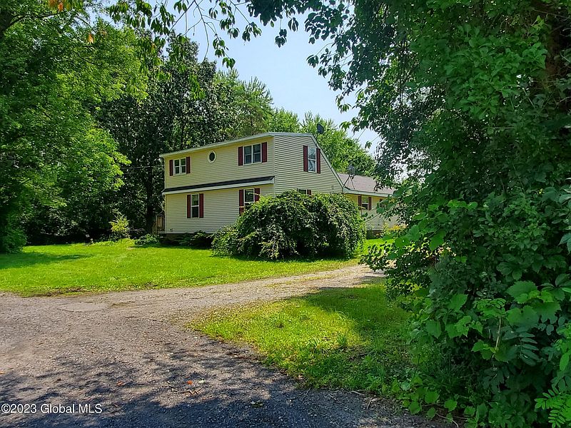 2nd image of 32 Bells Lane