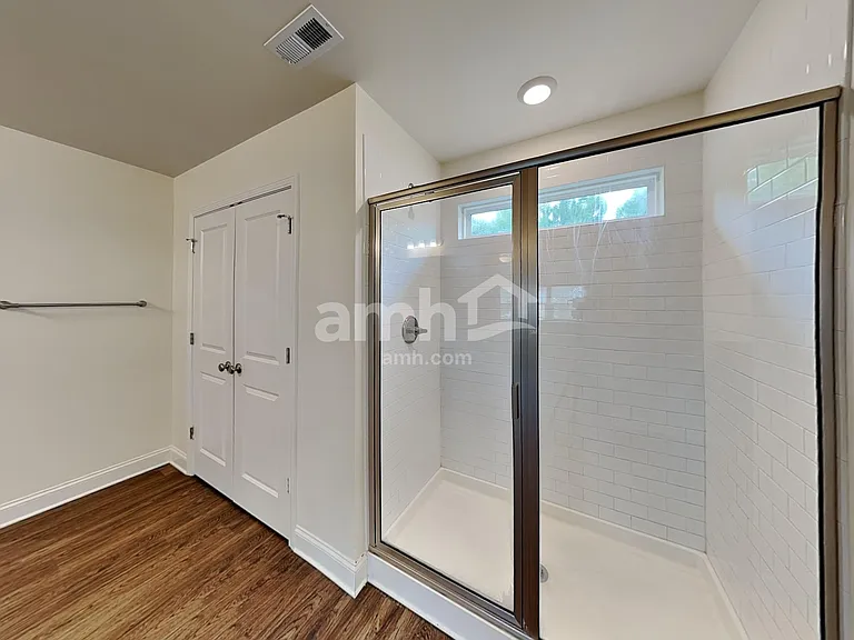 8034 Leonine Ct — Photo 14