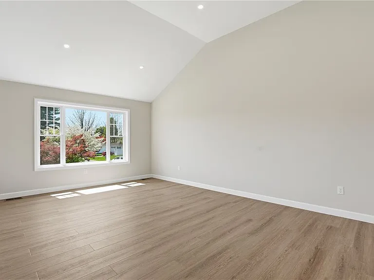 2905 Roosevelt St — Photo 22