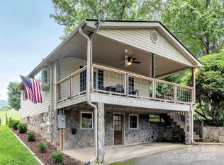 340 Mauney Cove Rd, Waynesville, NC 28786