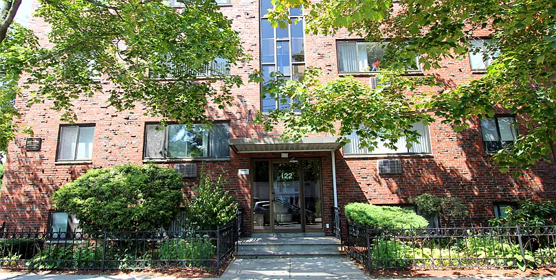 Dustin Street Apartments — Photo 3