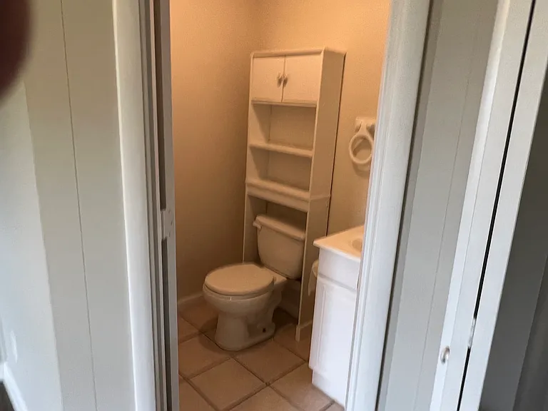 202 Williams St — Photo 4