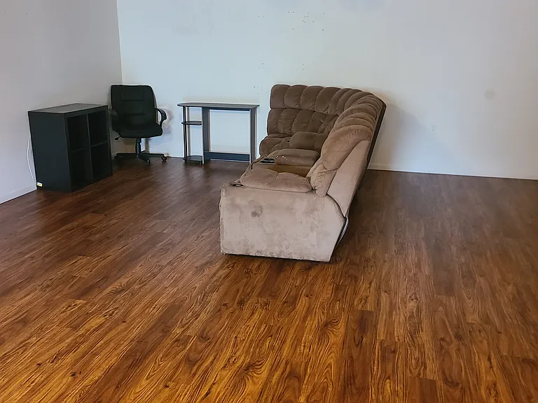 1232 N Oak St #1232 — Photo 9