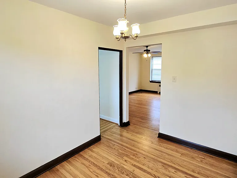 5837 Devonshire Ave — Photo 7