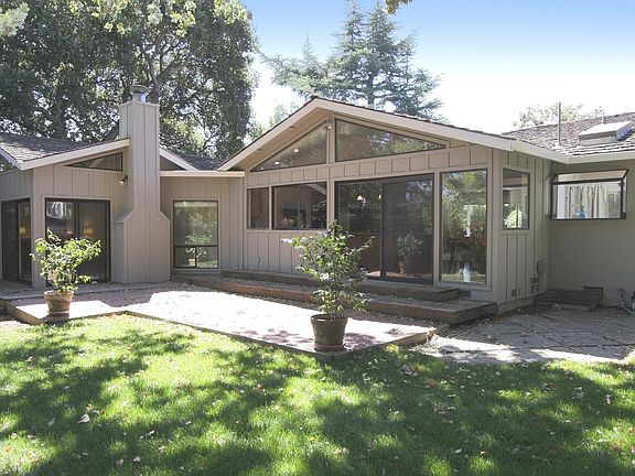 Easy Indoor/Outdoor Living 