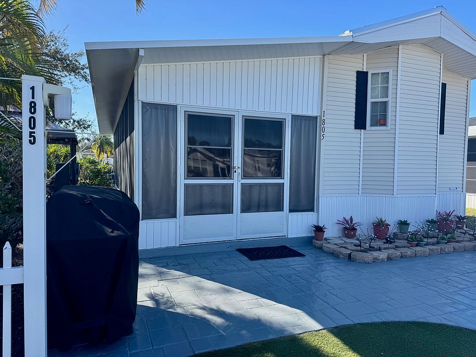 1st image of 7125 Fruitville Rd #1805