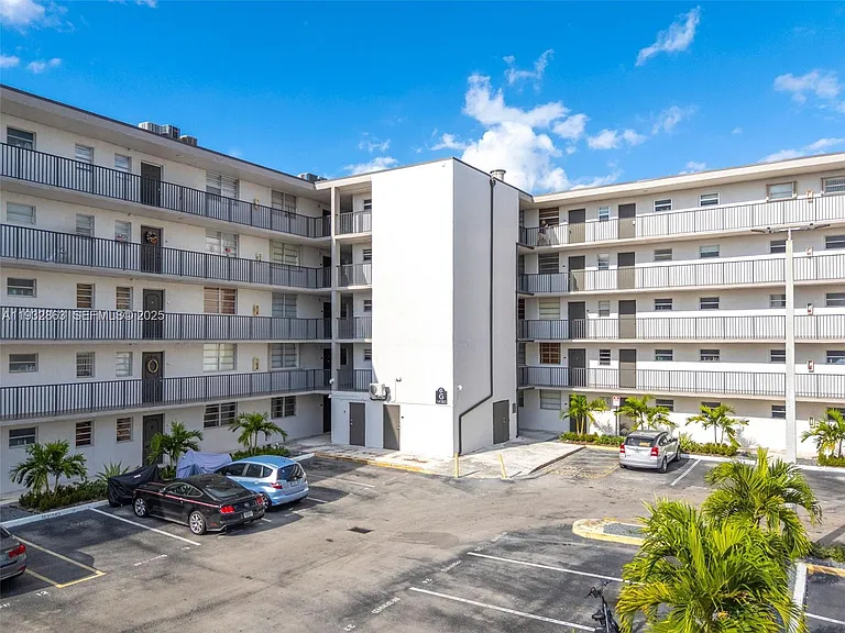 14180 SW 84th St #508G — Photo 32