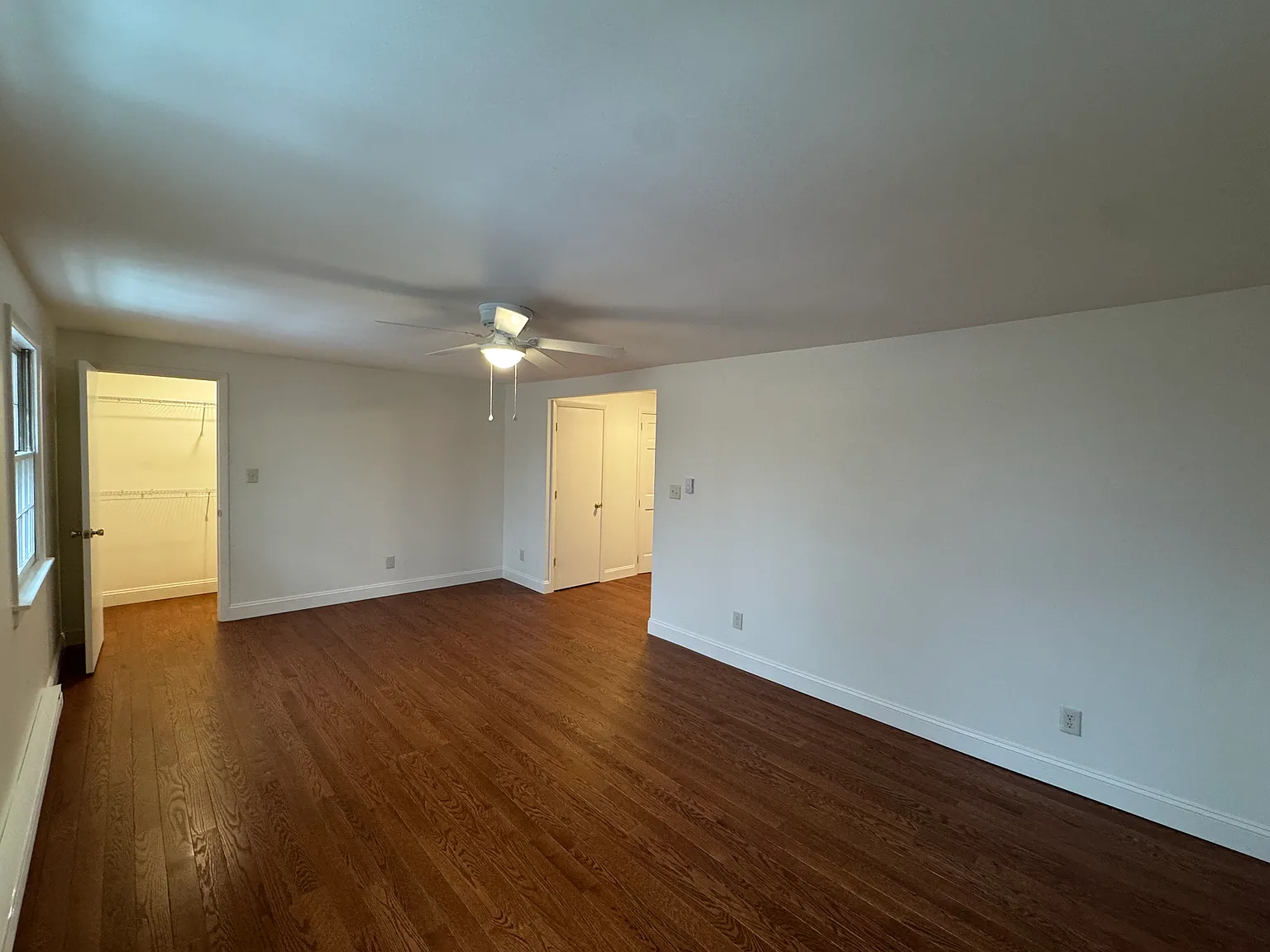 1 bed, 750 sqft, $1,800 — Photo 4