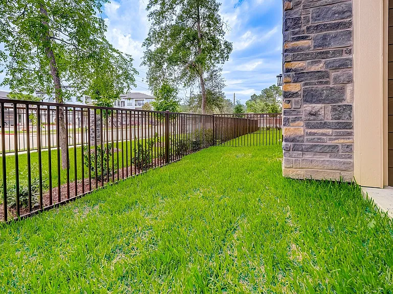 13802 Napoli Dr — Photo 15
