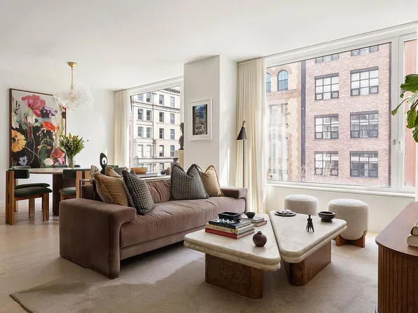 450 Washington St #418, New York, NY 10013