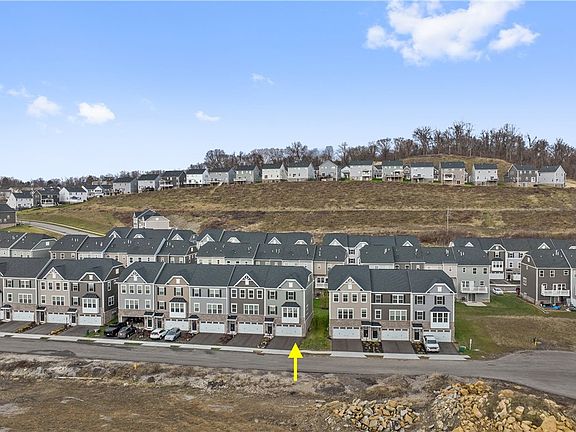 2nd image of 3031 Penbrook Dr