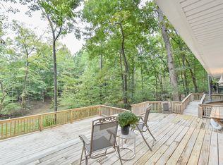 128 Dixie Dr, Chapel Hill, NC 27514