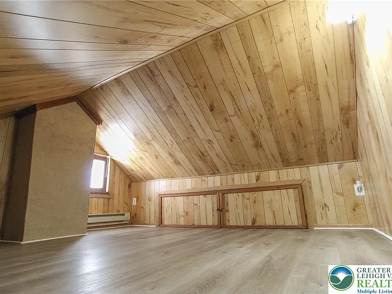 330 Walnut St — Photo 12