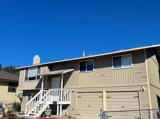 686 E Quail St, Sparks, NV 89431