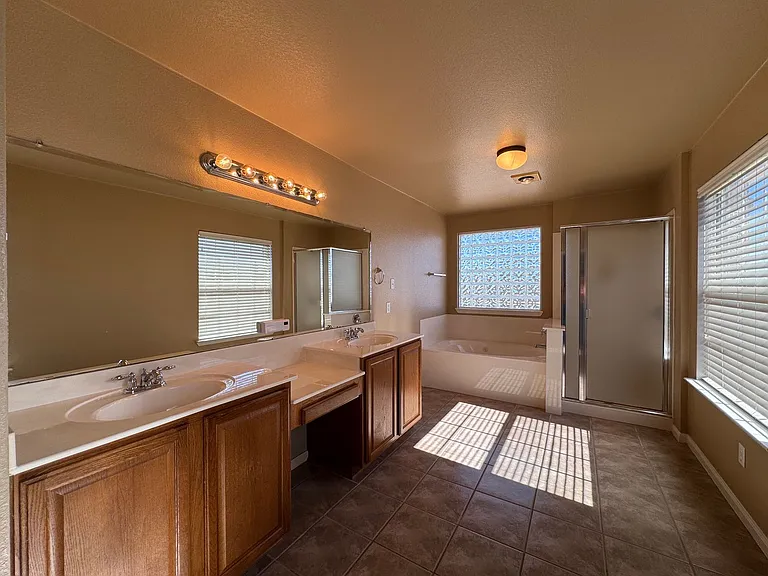 507 Taurus Dr — Photo 24