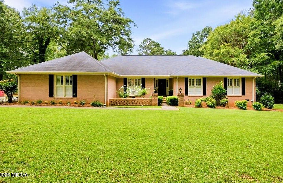 1st image of 595 Heritage Dr