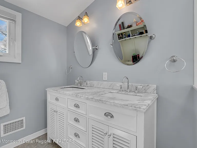 522 W Lincoln Ave — Photo 15