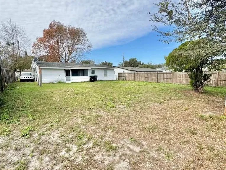 1315 Overdale St — Photo 18