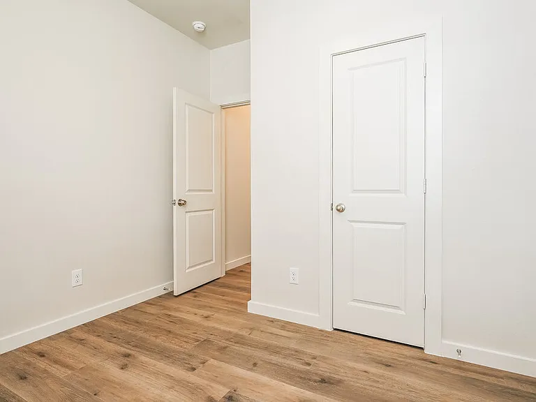 1532 Harvester Dr — Photo 14