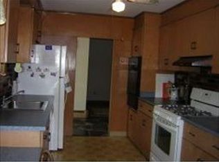 31 Woodman St, Manchester, NH 03103