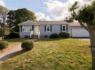 68 Jo Anne Ave, Portsmouth, RI 02871