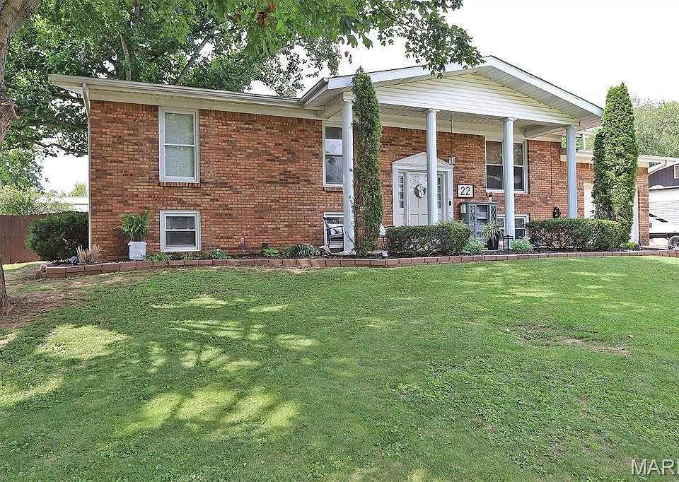 1st image of 22 Ava Ct