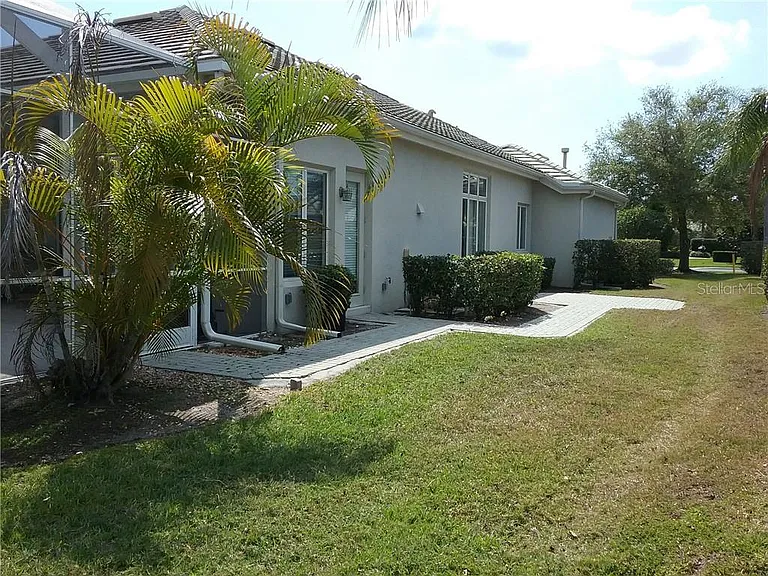 5303 97th Street Cir E #0 — Photo 3