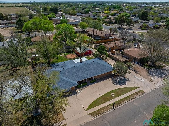 5th image of 803 Pearson Dr