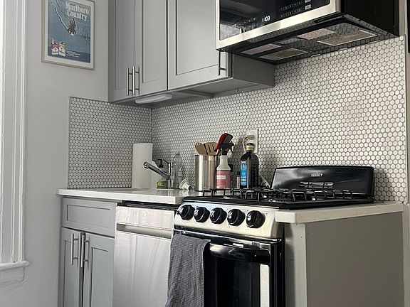 4th image of 338 E 92nd St APT 30