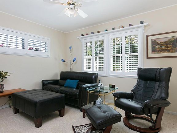 5th image of 255 Huntington Ave
