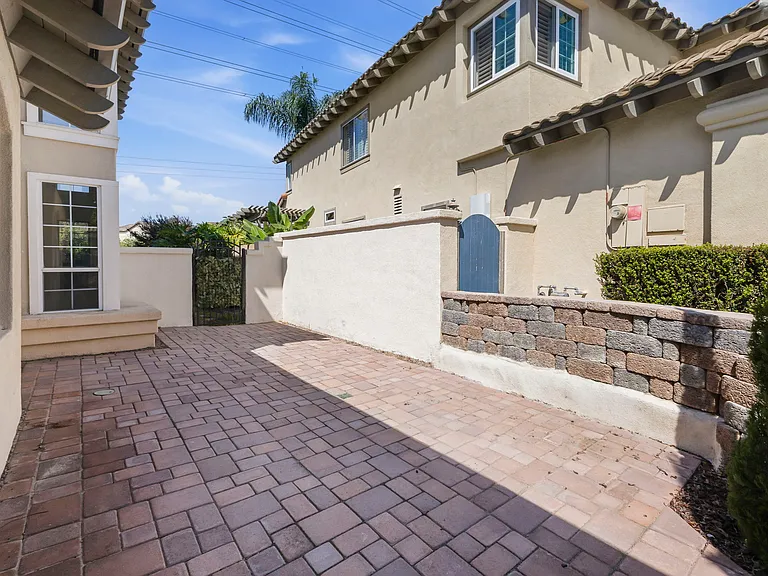 1716 Blackbird Cir — Photo 3