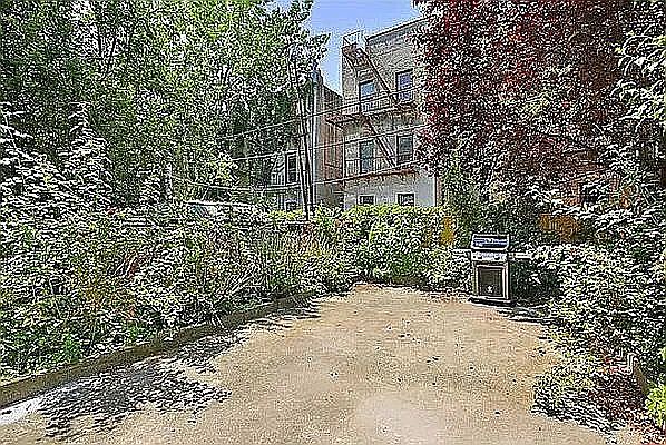 2nd image of 321 Weirfield St #2