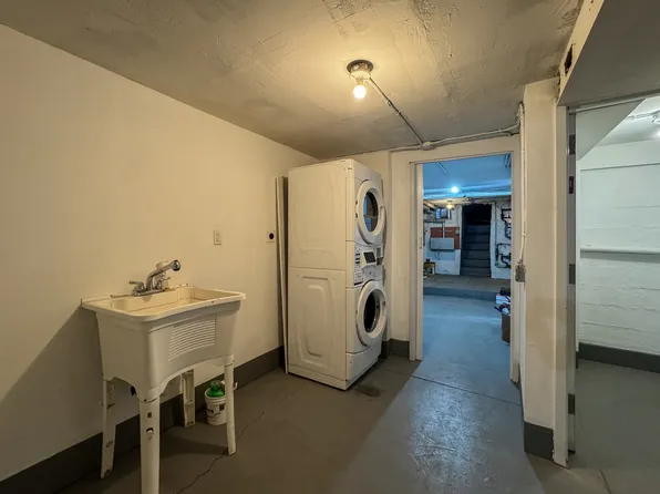 126 Withers Street image 19 of 26