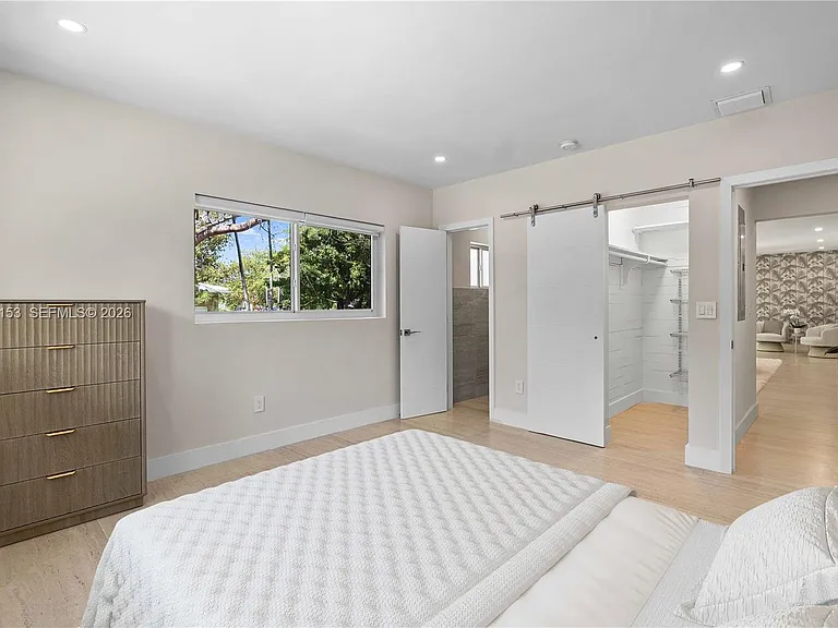 1347 SW 14th Ave — Photo 13