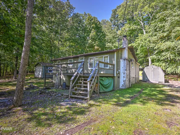 269 Upper Independence Dr, Lackawaxen, PA 18435