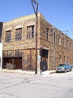 2nd image of 112 E Baker St