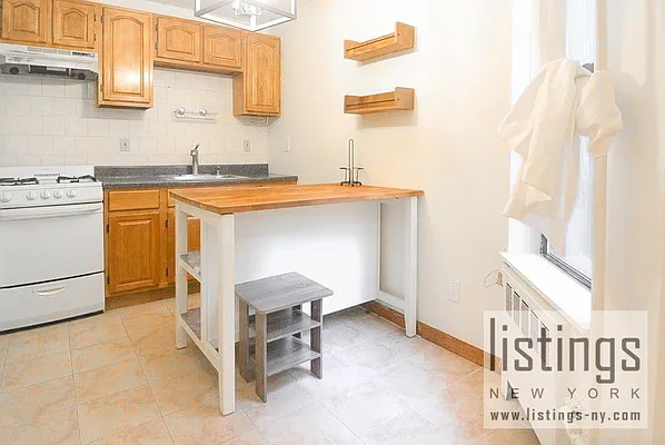 Rented by City Connections Realty | media 17