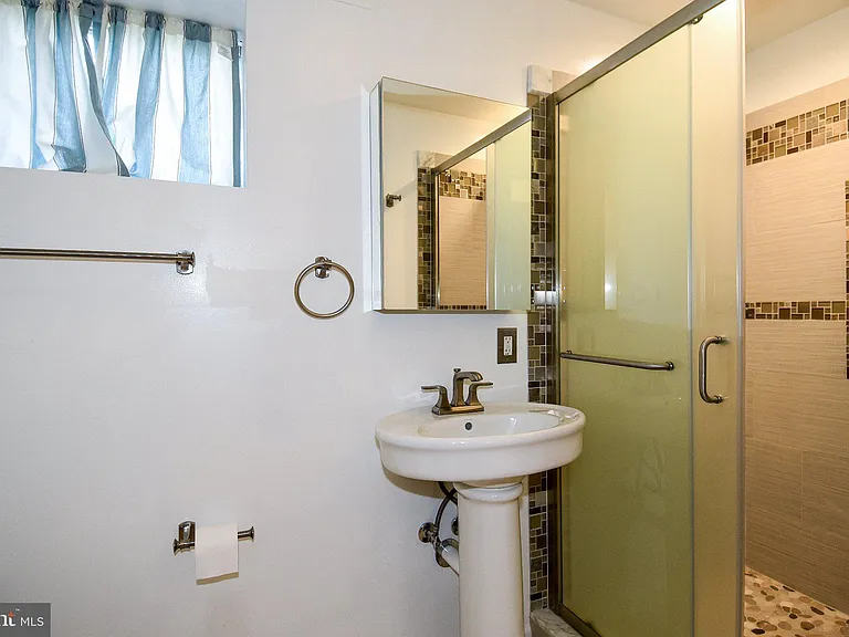 9309 Reef Ct — Photo 45