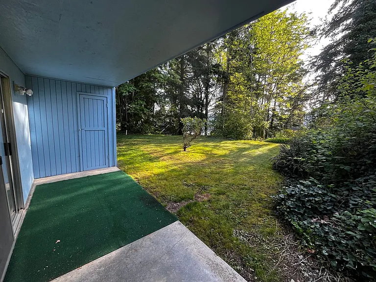 1110 Shorewood Drive — Photo 32