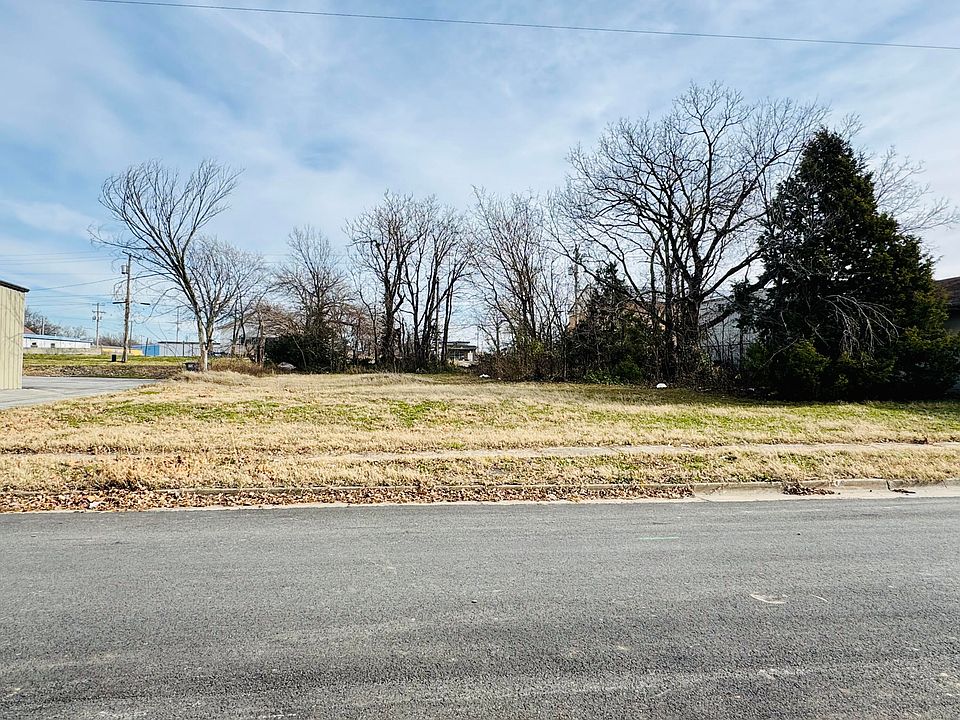 1st image of 915 Kentucky Avenue