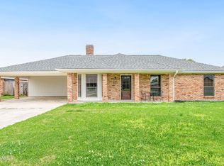 812 E F St, Rayne, LA 70578