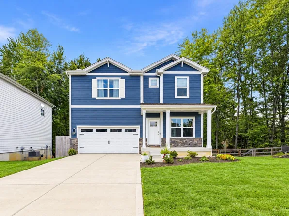 60 Snapdragon Dr, Amelia, OH 45102