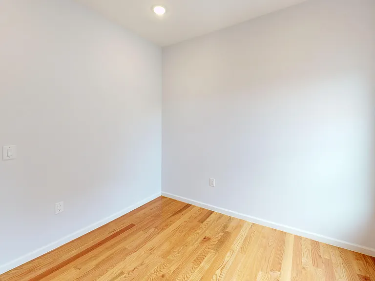 336 Forrest St #2 — Photo 17