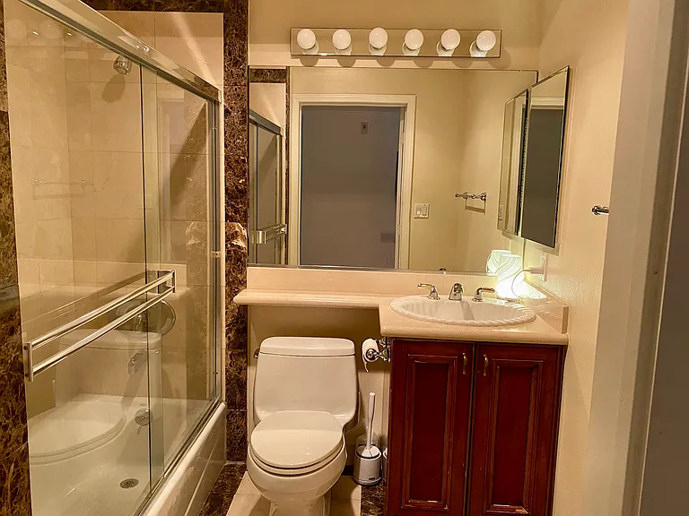 Hallway Full Bathroom