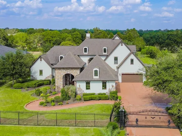 32702 Westminster Dr, Weston Lakes, TX 77441