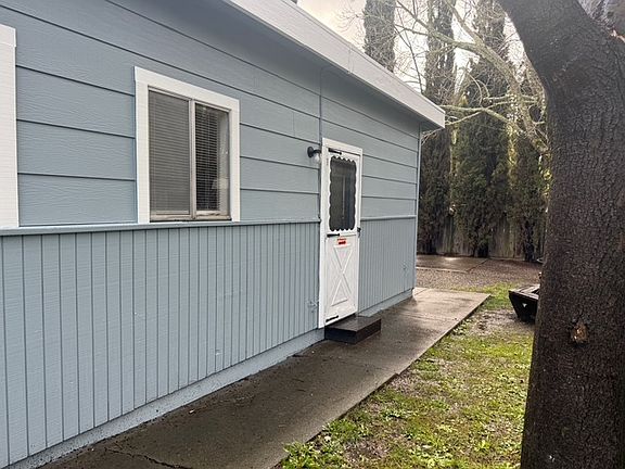 2nd image of 50 Morgan Ln