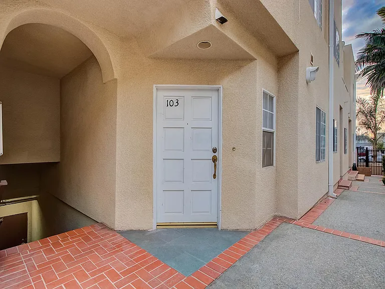 1537 15th St #103 — Photo 31