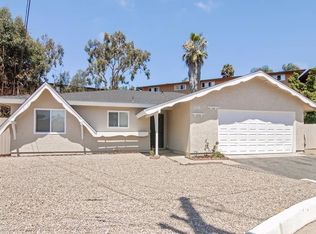 2104 Hilldale St, Oceanside, CA 92054