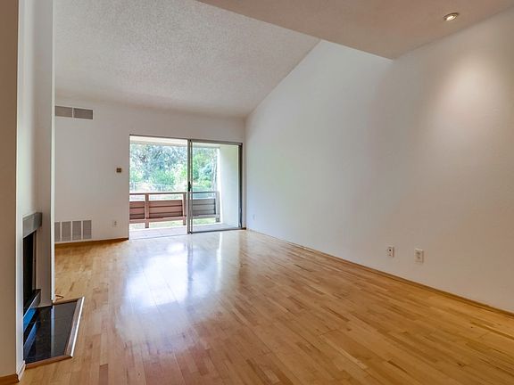 3rd image of 1621 Hotel Cir S Unit E311