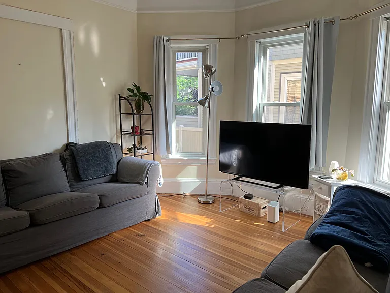 65 Lowden Ave #1 — Photo 1